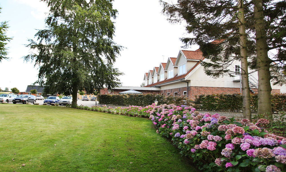 Fangel Kro & Hotel Bellinge Экстерьер фото